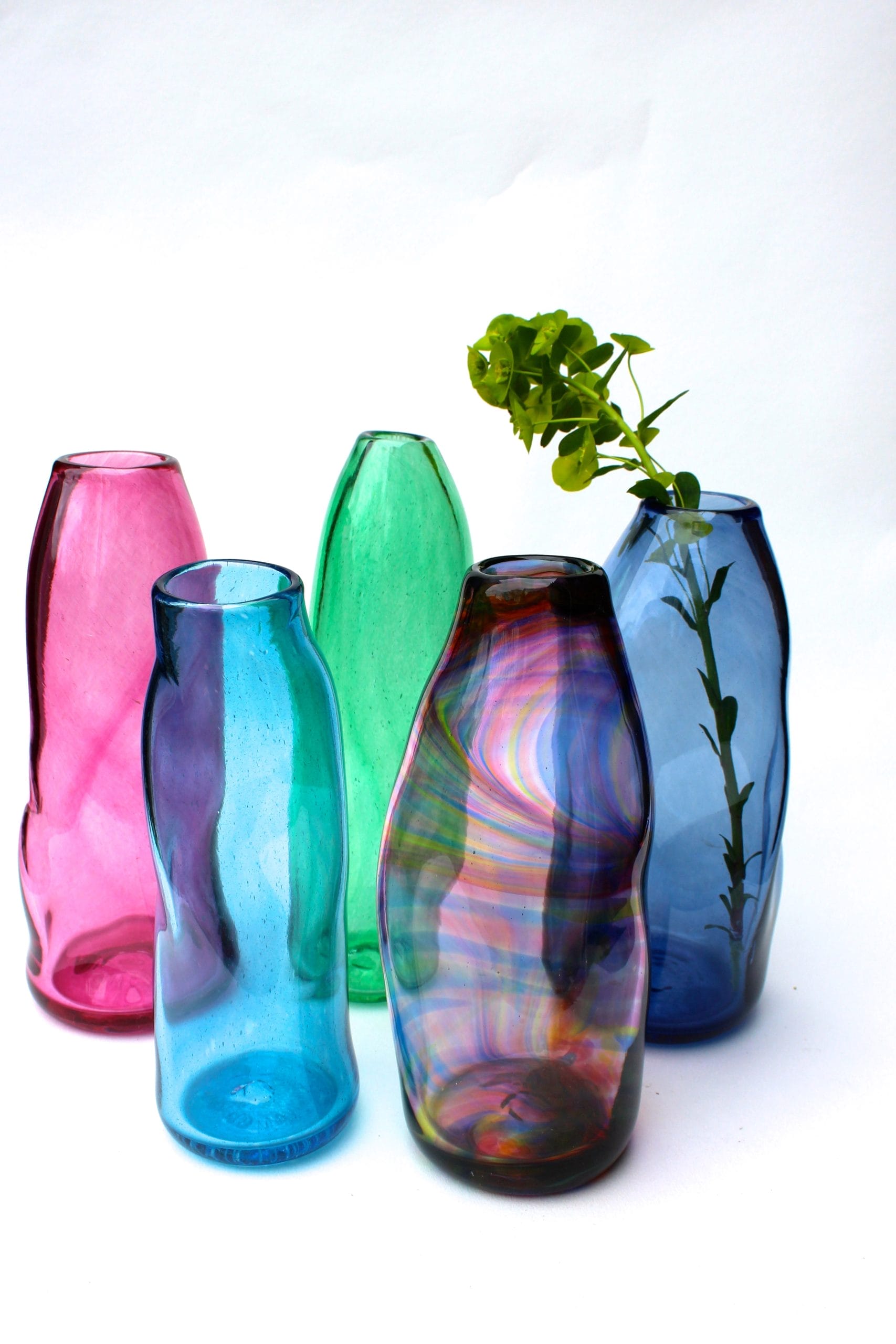 5 differently coloured tall vases